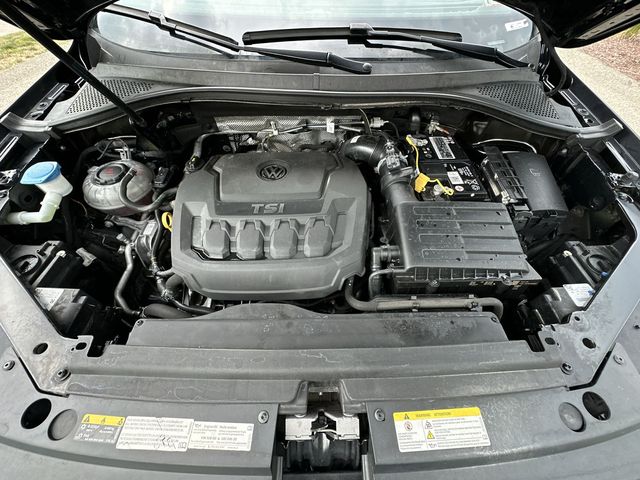 Thumbnail: 2022 Volkswagen Tiguan - 9