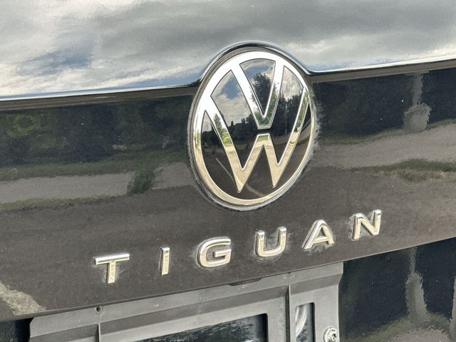 Thumbnail: 2022 Volkswagen Tiguan - 7
