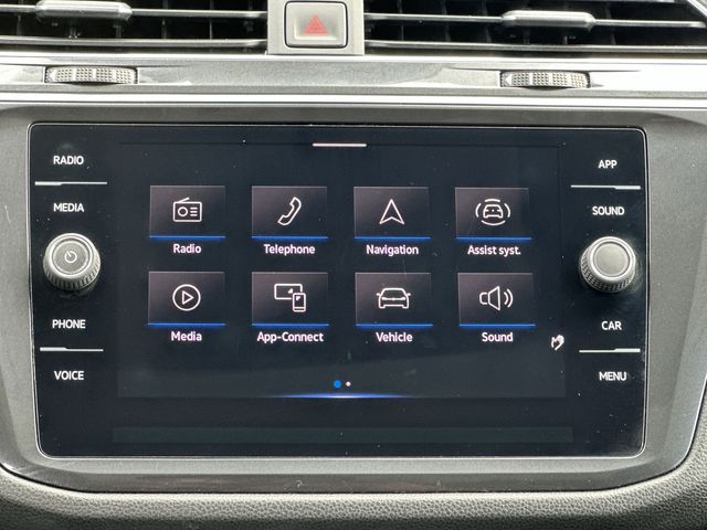 Thumbnail: 2022 Volkswagen Tiguan - 21