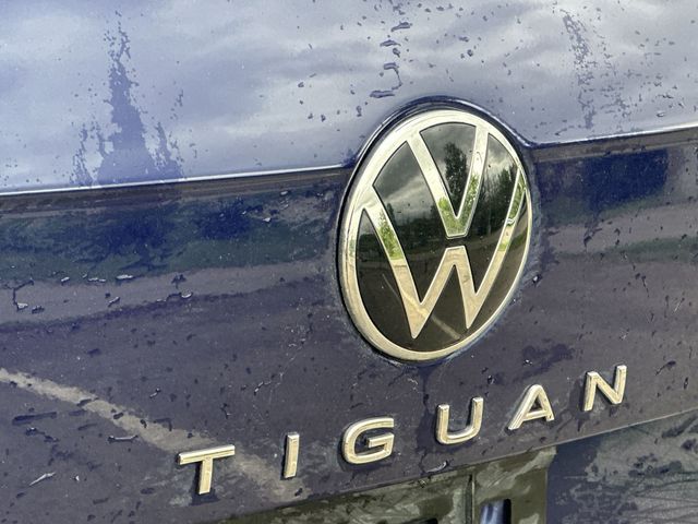 Thumbnail: 2022 Volkswagen Tiguan - 7
