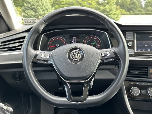 Thumbnail: 2019 Volkswagen Jetta - 2
