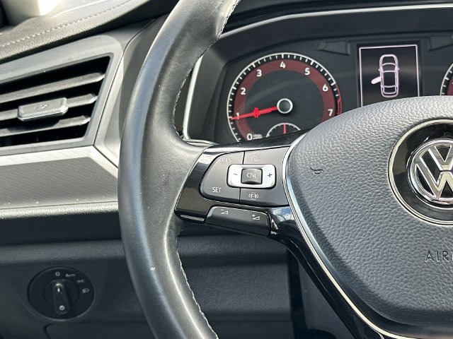 Thumbnail: 2019 Volkswagen Jetta - 21