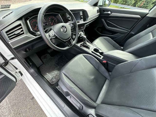Thumbnail: 2019 Volkswagen Jetta - 10