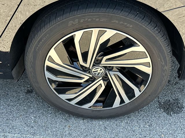 Thumbnail: 2021 Volkswagen Jetta - 8