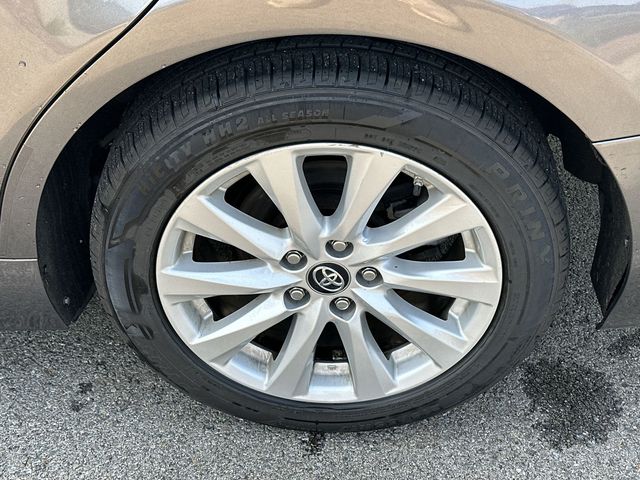 Thumbnail: 2019 Toyota Camry - 8