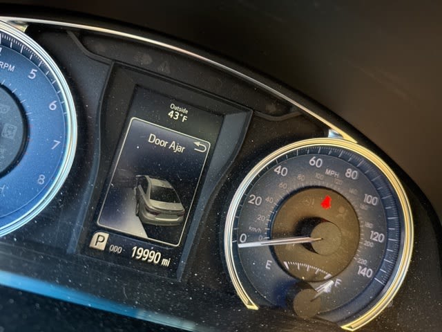 Thumbnail: 2017 Toyota Camry - 7