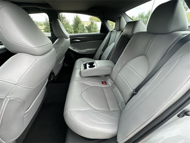 Thumbnail: 2021 Toyota Avalon - 13
