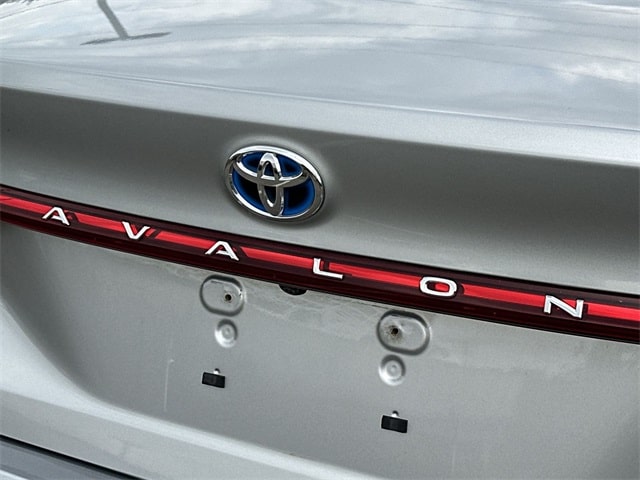 Thumbnail: 2021 Toyota Avalon - 7