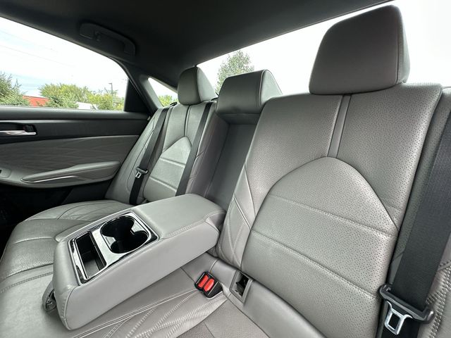 Thumbnail: 2020 Toyota Avalon - 10
