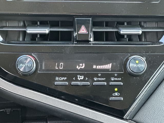 Thumbnail: 2021 Toyota Camry - 18