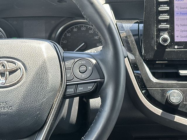 Thumbnail: 2021 Toyota Camry - 15