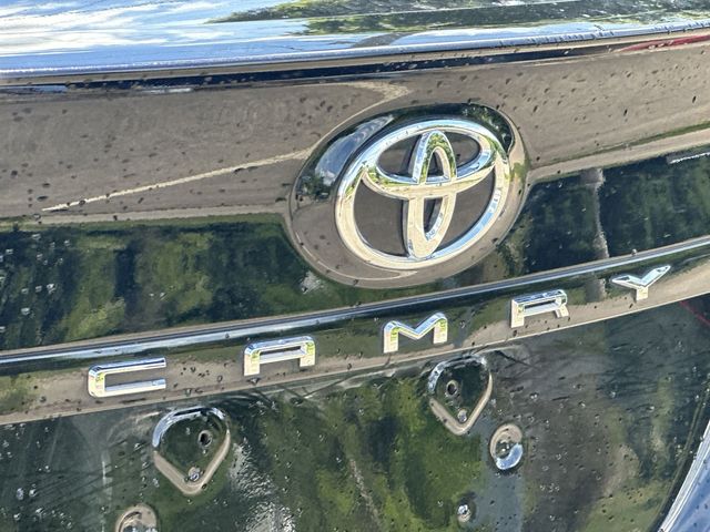 Thumbnail: 2021 Toyota Camry - 20