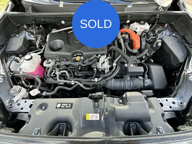 Thumbnail: 2021 Toyota RAV4 - 9