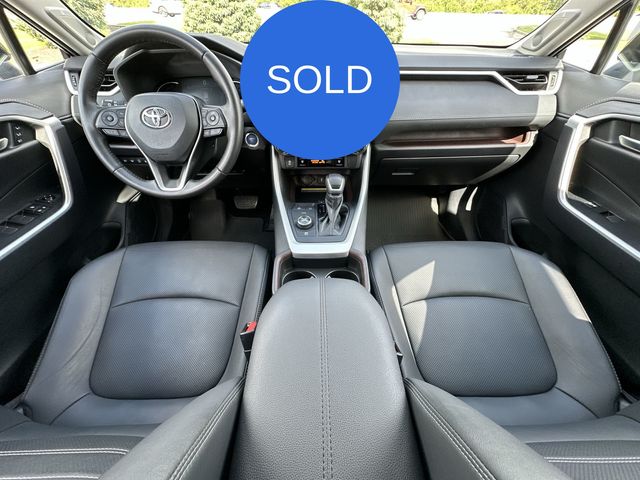 Thumbnail: 2021 Toyota RAV4 - 14