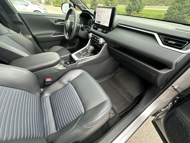 Thumbnail: 2023 Toyota RAV4 - 26