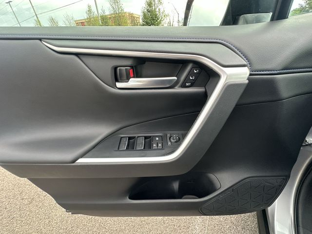 Thumbnail: 2023 Toyota RAV4 - 25