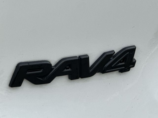 Thumbnail: 2024 Toyota RAV4 - 21