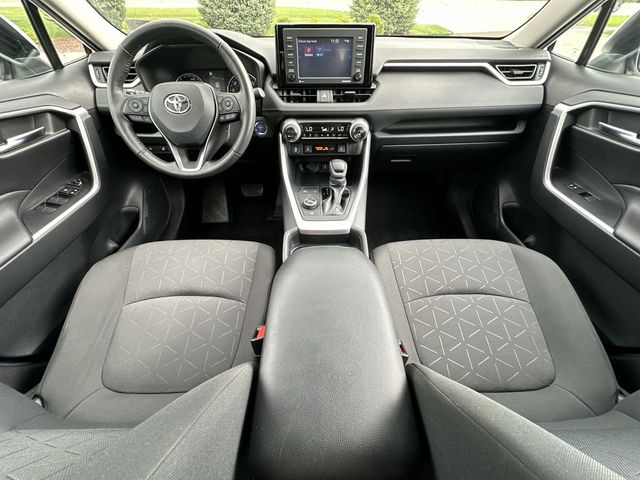 Thumbnail: 2021 Toyota RAV4 - 10