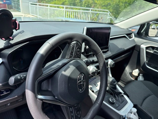 Thumbnail: 2025 Toyota RAV4 - 2