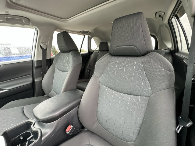 Thumbnail: 2025 Toyota RAV4 - 9