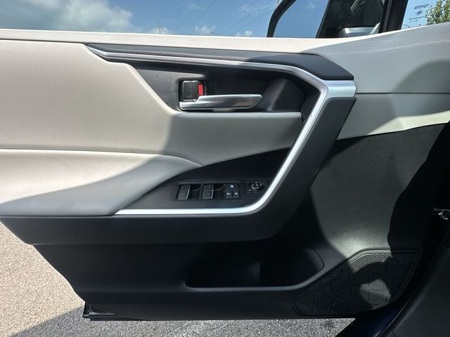 Thumbnail: 2025 Toyota RAV4 - 26