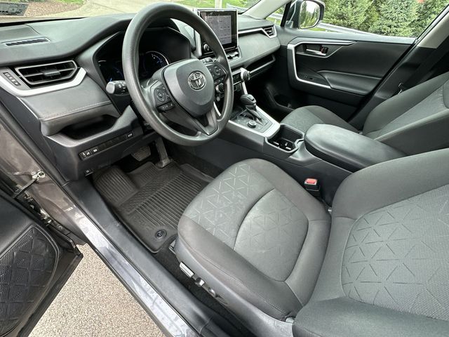 Thumbnail: 2024 Toyota RAV4 - 10