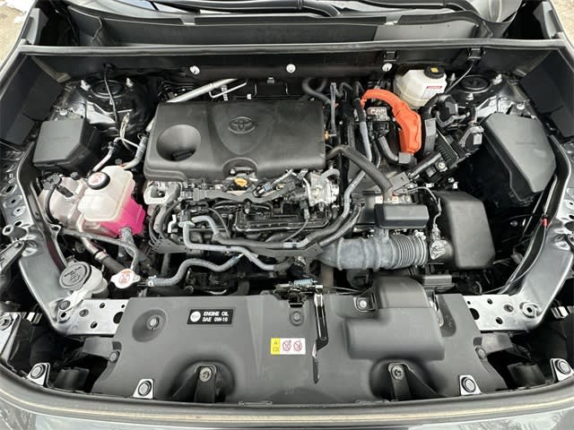 Thumbnail: 2022 Toyota RAV4 - 9