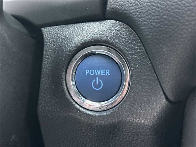 Thumbnail: 2022 Toyota RAV4 - 21