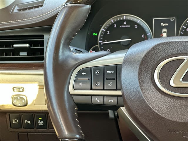 Thumbnail: 2017 Lexus ES - 19