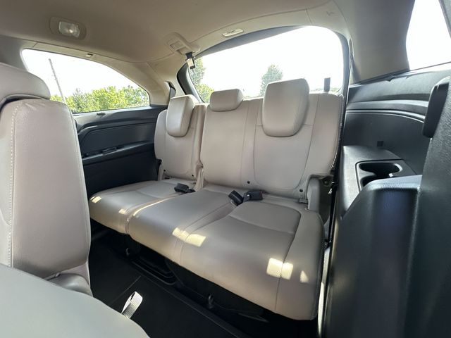 Thumbnail: 2020 Honda Odyssey - 25