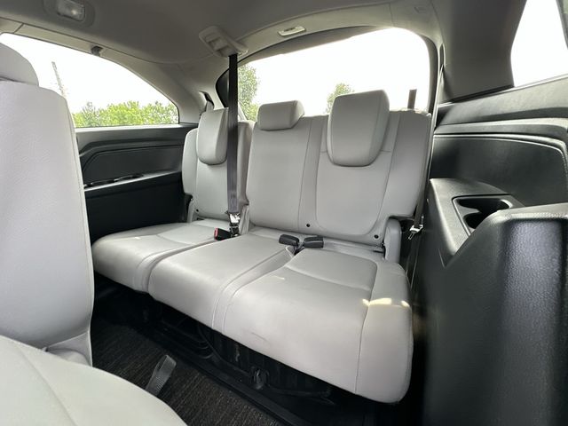 Thumbnail: 2022 Honda Odyssey - 26