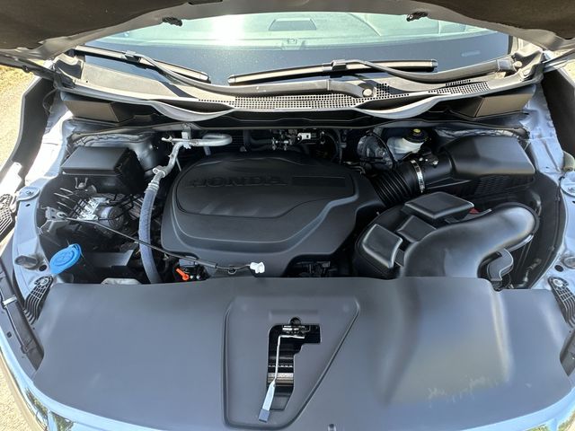 Thumbnail: 2023 Honda Odyssey - 9