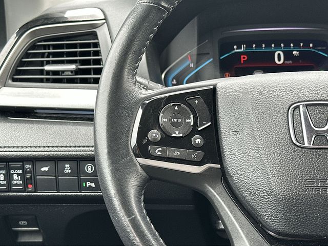 Thumbnail: 2023 Honda Odyssey - 16