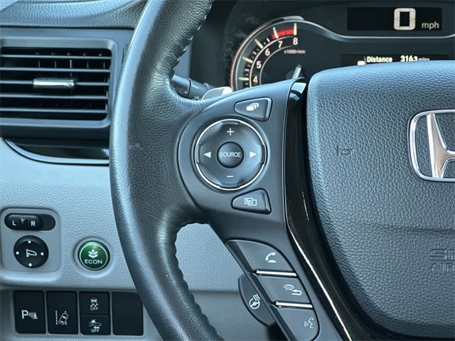 Thumbnail: 2018 Honda Pilot - 20