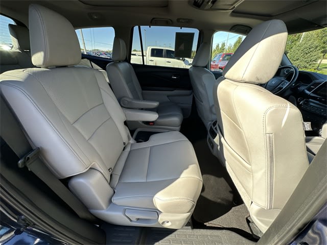 Thumbnail: 2018 Honda Pilot - 32