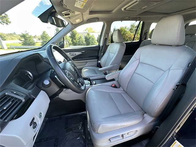 Thumbnail: 2018 Honda Pilot - 11