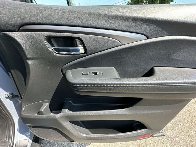 Thumbnail: 2022 Honda Pilot - 25