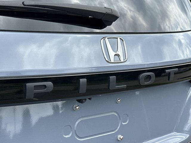 Thumbnail: 2023 Honda Pilot - 7