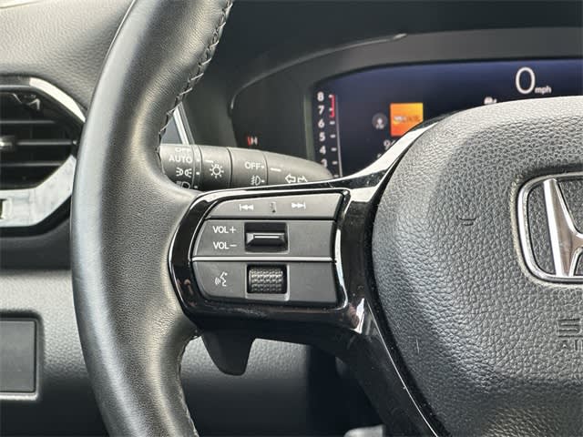 Thumbnail: 2023 Honda Pilot - 16