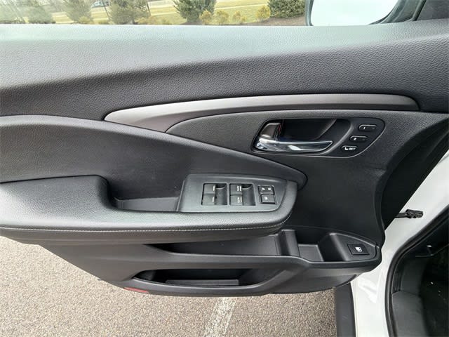 Thumbnail: 2023 Honda Ridgeline - 21