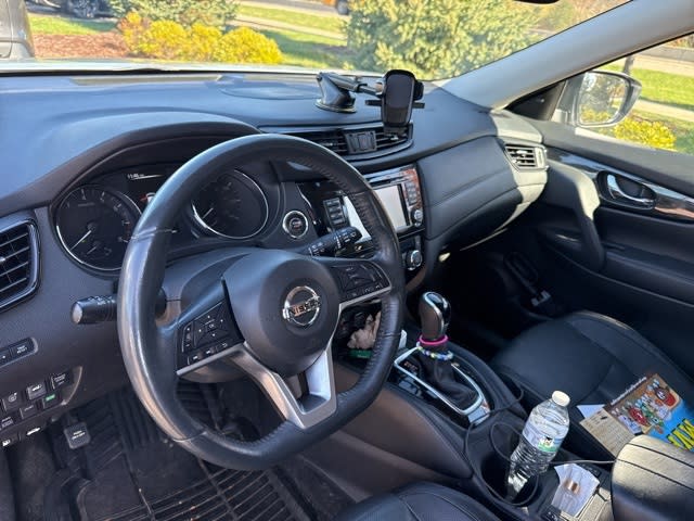 Thumbnail: 2017 Nissan Rogue - 2