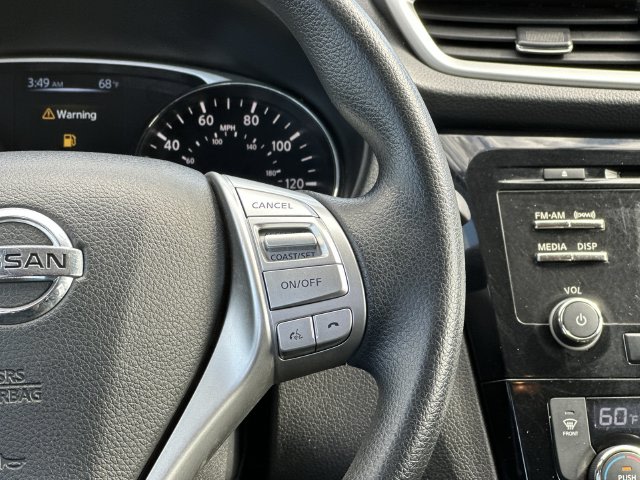 Thumbnail: 2015 Nissan Rogue - 20