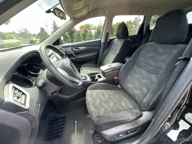 Thumbnail: 2015 Nissan Rogue - 11