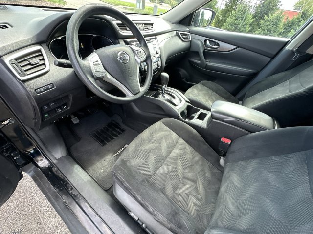 Thumbnail: 2015 Nissan Rogue - 10