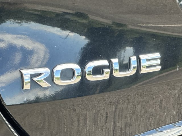 Thumbnail: 2015 Nissan Rogue - 7
