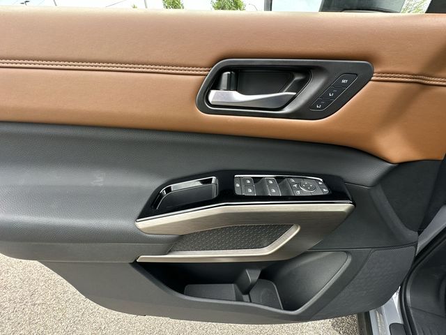 Thumbnail: 2025 Nissan Pathfinder - 26