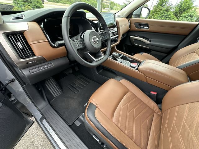 Thumbnail: 2025 Nissan Pathfinder - 10