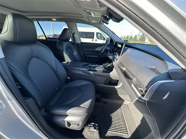 Thumbnail: 2024 Toyota Grand Highlander - 27