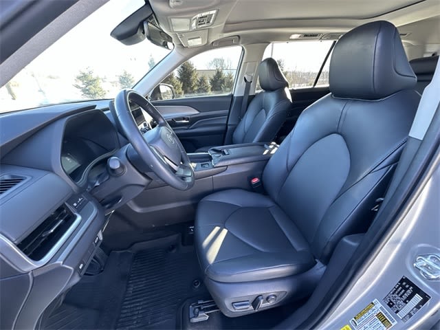 Thumbnail: 2024 Toyota Grand Highlander - 11