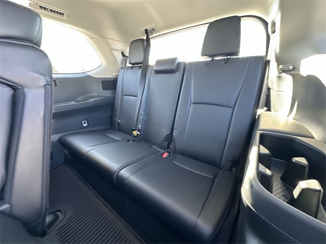 Thumbnail: 2024 Toyota Grand Highlander - 35